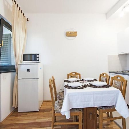 Apartment Andrejka Peroj Esterno foto
