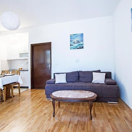 Apartment Andrejka Peroj Esterno foto